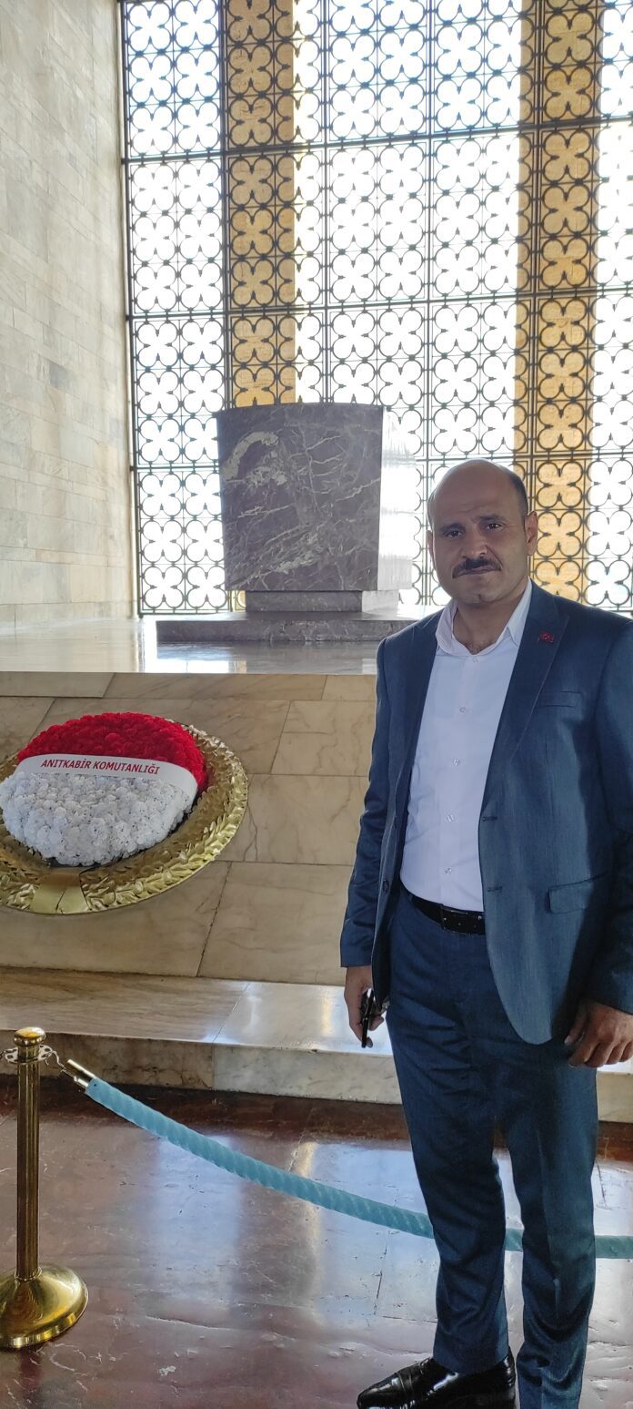 Tüm Hatay Dernekler Federasyonu Genel Başkanı Mehmet Doğru, 29 Ekim Cumhuriyet Bayramı ve Cumhuriyetimizin 102. kuruluş yıl dönümü dolayısıyla yayımladığı mesajda, Cumhuriyet’in Türk milletinin en büyük ortak değeri olduğunu vurguladı.